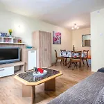 Gorgeous In Appartement