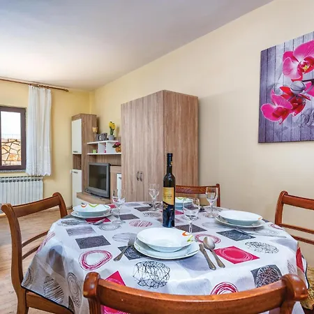 1 Bedroom Stunning In * Kastel